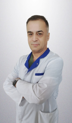 Заместитель главного врача по лечебной части Хусенов Бобокалон Асадович
